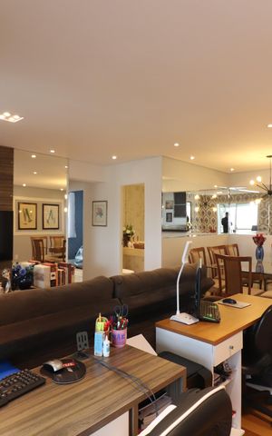 Apartamento à venda com 104m², 2 quartos e 2 vagasSala 