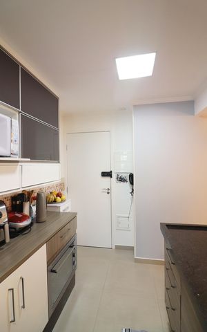 Apartamento à venda com 104m², 2 quartos e 2 vagasCozinha 