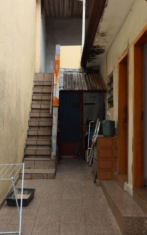 Casa à venda com 130m², 3 quartos e 1 vagaCorredor