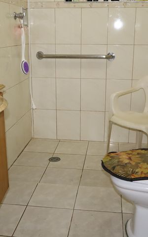 Casa à venda com 130m², 3 quartos e 1 vagaBanheiro social