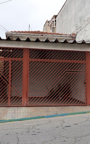 Casa à venda com 130m², 3 quartos e 1 vagaFachada