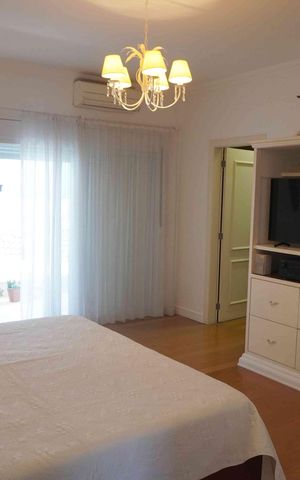 Casa de condomínio à venda com 401m², 4 quartos e 4 vagasSuite 3