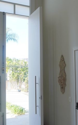 Casa de condomínio à venda com 401m², 4 quartos e 4 vagasEntrada