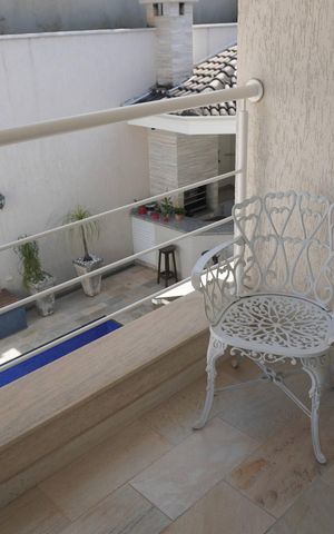 Casa de condomínio à venda com 401m², 4 quartos e 4 vagasSacada