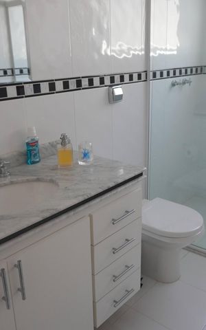 Casa de condomínio à venda com 401m², 4 quartos e 4 vagasBanheiro da Suíte 1