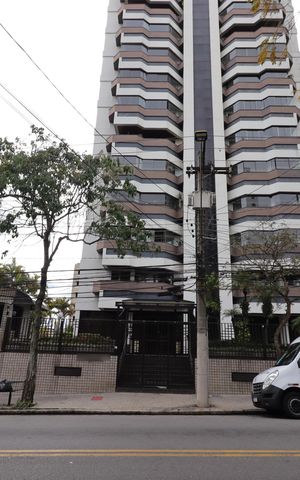 Apartamento à venda com 150m², 3 quartos e 2 vagasFachada