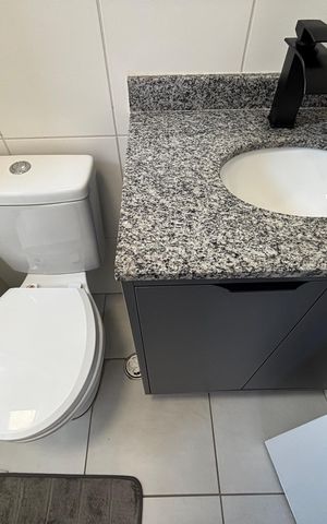 Apartamento à venda com 27m², 1 quarto e sem vaga Apartamento à venda com 27m², 1 quarto e sem vagaBanheiro da Suíte
