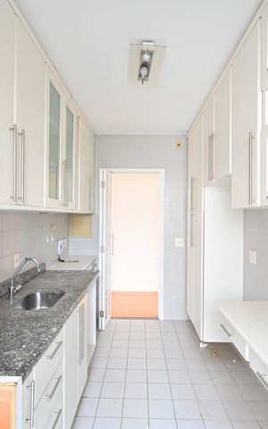 Apartamento à venda com 61m², 2 quartos e 2 vagasCozinha