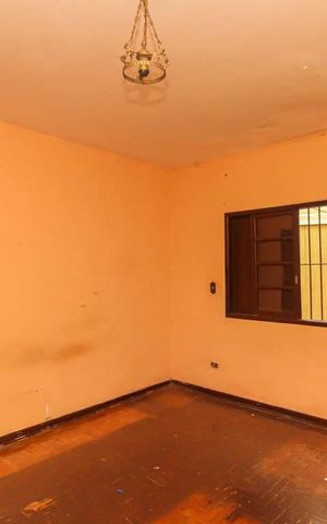 Casa à venda com 188m², 4 quartos e 2 vagas Casa à venda com 188m², 4 quartos e 2 vagasQuarto 1