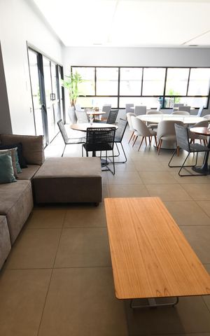 Apartamento à venda com 79m², 2 quartos e 2 vagasÁrea comum - Salão de festas