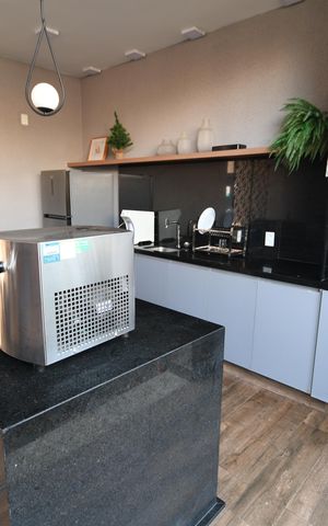 Apartamento à venda com 79m², 2 quartos e 2 vagasÁrea comum - Churrasqueira