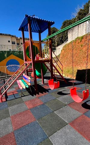 Apartamento para alugar com 46m², 2 quartos e 1 vaga Apartamento para alugar com 46m², 2 quartos e 1 vagaÁrea comum - Playground