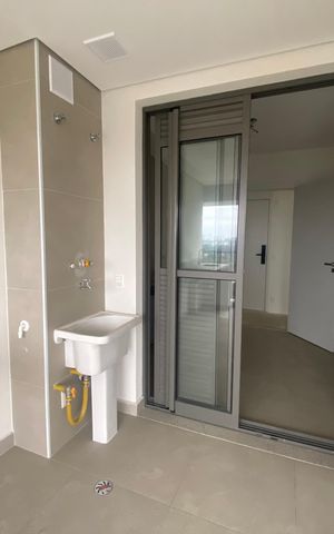 Apartamento à venda com 80m², 2 quartos e 1 vagaÁrea de Serviço