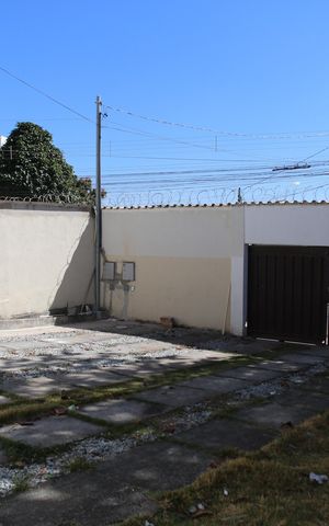 Casa para alugar com 200m², 4 quartos e 4 vagasQuintal