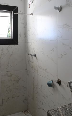 Casa para alugar com 200m², 4 quartos e 4 vagasBanheiro