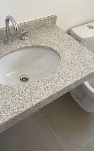 Apartamento para alugar com 84m², 3 quartos e 1 vaga Apartamento para alugar com 84m², 3 quartos e 1 vagaBanheiro da Suíte
