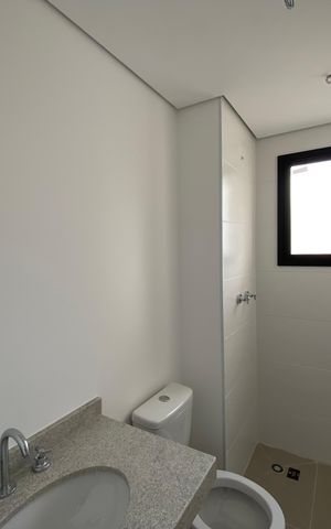 Apartamento para alugar com 84m², 3 quartos e 1 vaga Apartamento para alugar com 84m², 3 quartos e 1 vagaBanheiro da Suíte