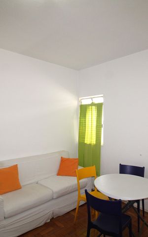 Apartamento para alugar com 65m², 2 quartos e 1 vagaSala