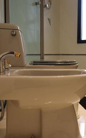 Apartamento à venda com 250m², 4 quartos e 4 vagasBanheiro da Suíte 2