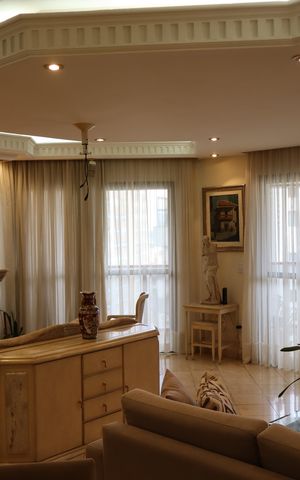 Apartamento à venda com 250m², 4 quartos e 4 vagasSala 