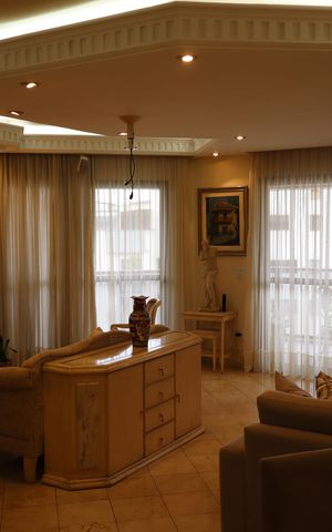 Apartamento à venda com 250m², 4 quartos e 4 vagasSala 