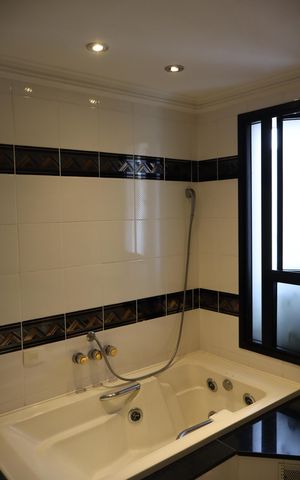 Apartamento à venda com 250m², 4 quartos e 4 vagasBanheiro da Suíte 1