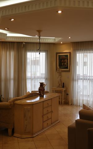 Apartamento à venda com 250m², 4 quartos e 4 vagasSala 