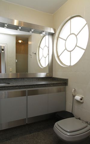 Apartamento à venda com 517m², 4 quartos e 4 vagasBanheiro do Quarto 4