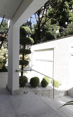 Casa à venda com 291m², 5 quartos e 8 vagasEntrada