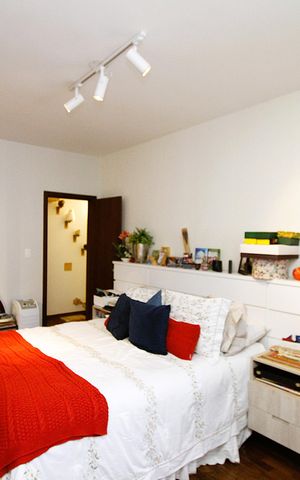 Casa à venda com 291m², 5 quartos e 8 vagasQuarto 1 - Suíte