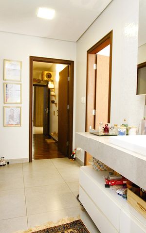 Casa à venda com 291m², 5 quartos e 8 vagasBanheiro Social