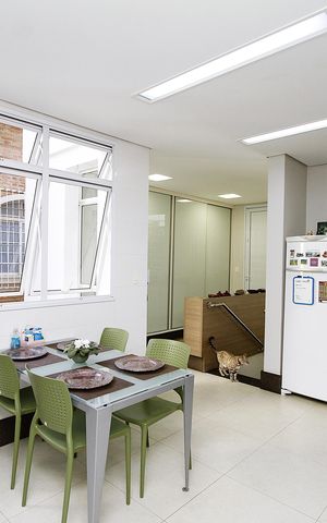 Casa à venda com 291m², 5 quartos e 8 vagasCozinha