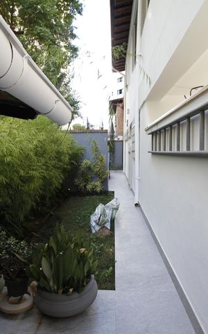 Casa à venda com 291m², 5 quartos e 8 vagasJardim