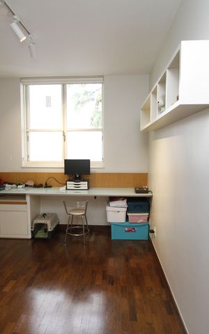 Casa à venda com 291m², 5 quartos e 8 vagasQuarto 3