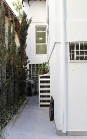 Casa à venda com 291m², 5 quartos e 8 vagasÁrea externa