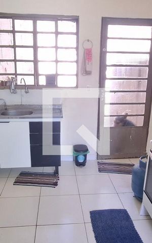 Casa para alugar com 90m², 2 quartos e 3 vagasSala/cozinha