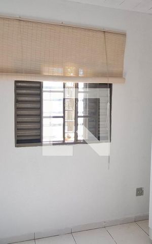 Casa para alugar com 90m², 2 quartos e 3 vagasQuarto
