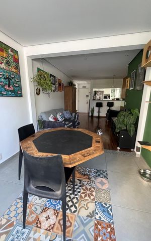 Apartamento à venda com 75m², 3 quartos e 2 vagas Apartamento à venda com 75m², 3 quartos e 2 vagasVaranda