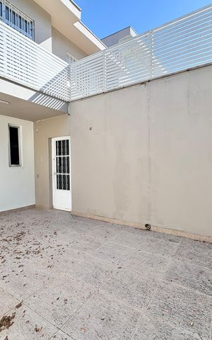 Casa à venda com 230m², 4 quartos e 5 vagas Casa à venda com 230m², 4 quartos e 5 vagasQuintal inferior