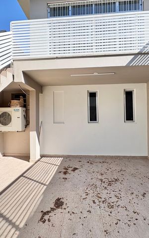 Casa à venda com 230m², 4 quartos e 5 vagas Casa à venda com 230m², 4 quartos e 5 vagasQuintal inferior