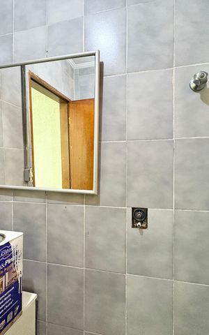 Casa à venda com 230m², 4 quartos e 5 vagas Casa à venda com 230m², 4 quartos e 5 vagasLavabo da Garagem