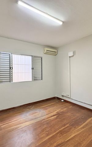 Casa à venda com 230m², 4 quartos e 5 vagas Casa à venda com 230m², 4 quartos e 5 vagasSuíte 2