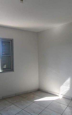 Apartamento para alugar com 90m², 3 quartos e sem vaga