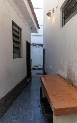 Casa à venda com 207m², 5 quartos e 4 vagas Casa à venda com 207m², 5 quartos e 4 vagasÁrea externa