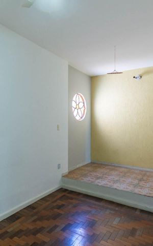 Casa à venda com 153m², 3 quartos e 1 vagaSuíte