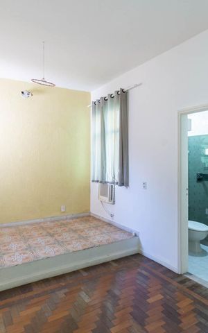 Casa à venda com 153m², 3 quartos e 1 vagaSuíte