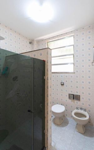 Casa à venda com 153m², 3 quartos e 1 vagaBanheiro