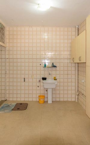Casa à venda com 153m², 3 quartos e 1 vagaÁrea de Serviço