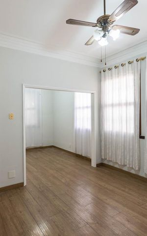 Casa à venda com 153m², 3 quartos e 1 vagaSala