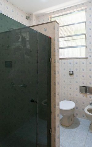 Casa à venda com 153m², 3 quartos e 1 vagaBanheiro